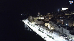 Nábřeží a město