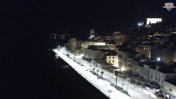 Nábřeží a město