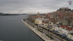 Nábřeží a město