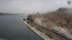 Nábřeží a město