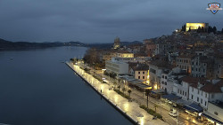 Nábřeží a město