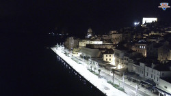 Nábřeží a město