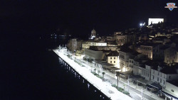 Nábřeží a město