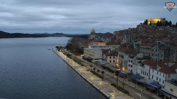 Nábřeží a město