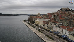 Nábřeží a město