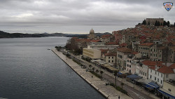 Nábřeží a město