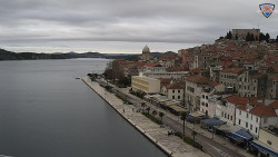 Nábřeží a město