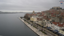 Nábřeží a město