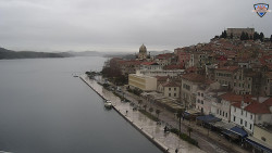 Nábřeží a město