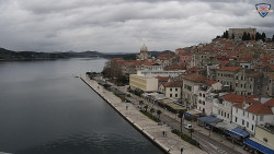 Nábřeží a město