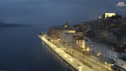 Nábřeží a město