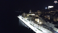 Nábřeží a město