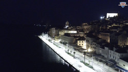 Nábřeží a město