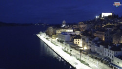 Nábřeží a město