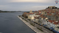 Nábřeží a město