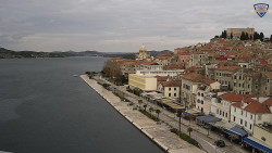 Nábřeží a město