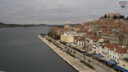 Nábřeží a město