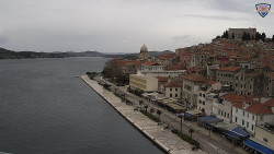 Nábřeží a město