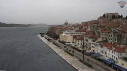 Nábřeží a město