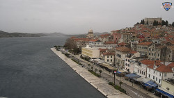 Nábřeží a město