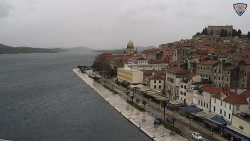 Nábřeží a město