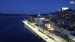 Nábřeží a město