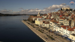 Nábřeží a město