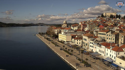 Nábřeží a město