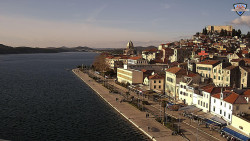 Nábřeží a město