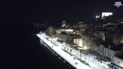 Nábřeží a město