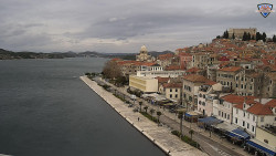 Nábřeží a město