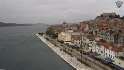 Nábřeží a město