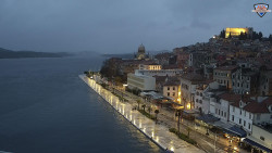 Nábřeží a město