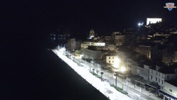 Nábřeží a město