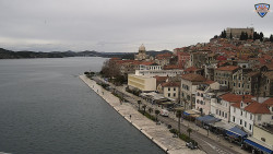 Nábřeží a město