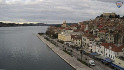 Nábřeží a město