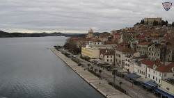 Nábřeží a město