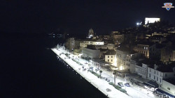 Nábřeží a město