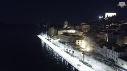 Nábřeží a město