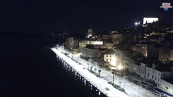 Nábřeží a město