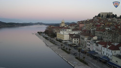 Nábřeží a město