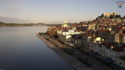 Nábřeží a město