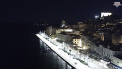 Nábřeží a město