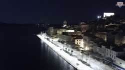 Nábřeží a město