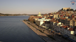 Nábřeží a město