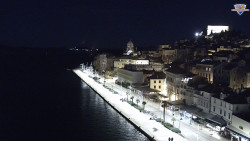 Nábřeží a město