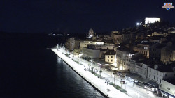 Nábřeží a město