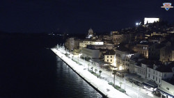 Nábřeží a město