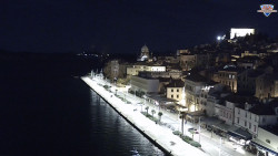 Nábřeží a město