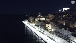 Nábřeží a město